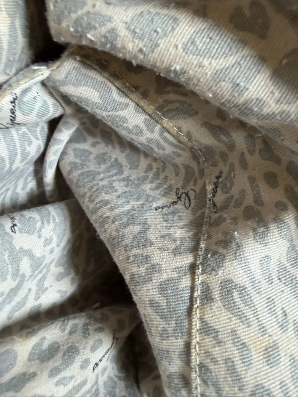 Guess preowned vintage